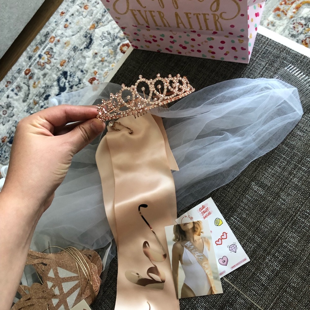 Bride to be party set / rose gold